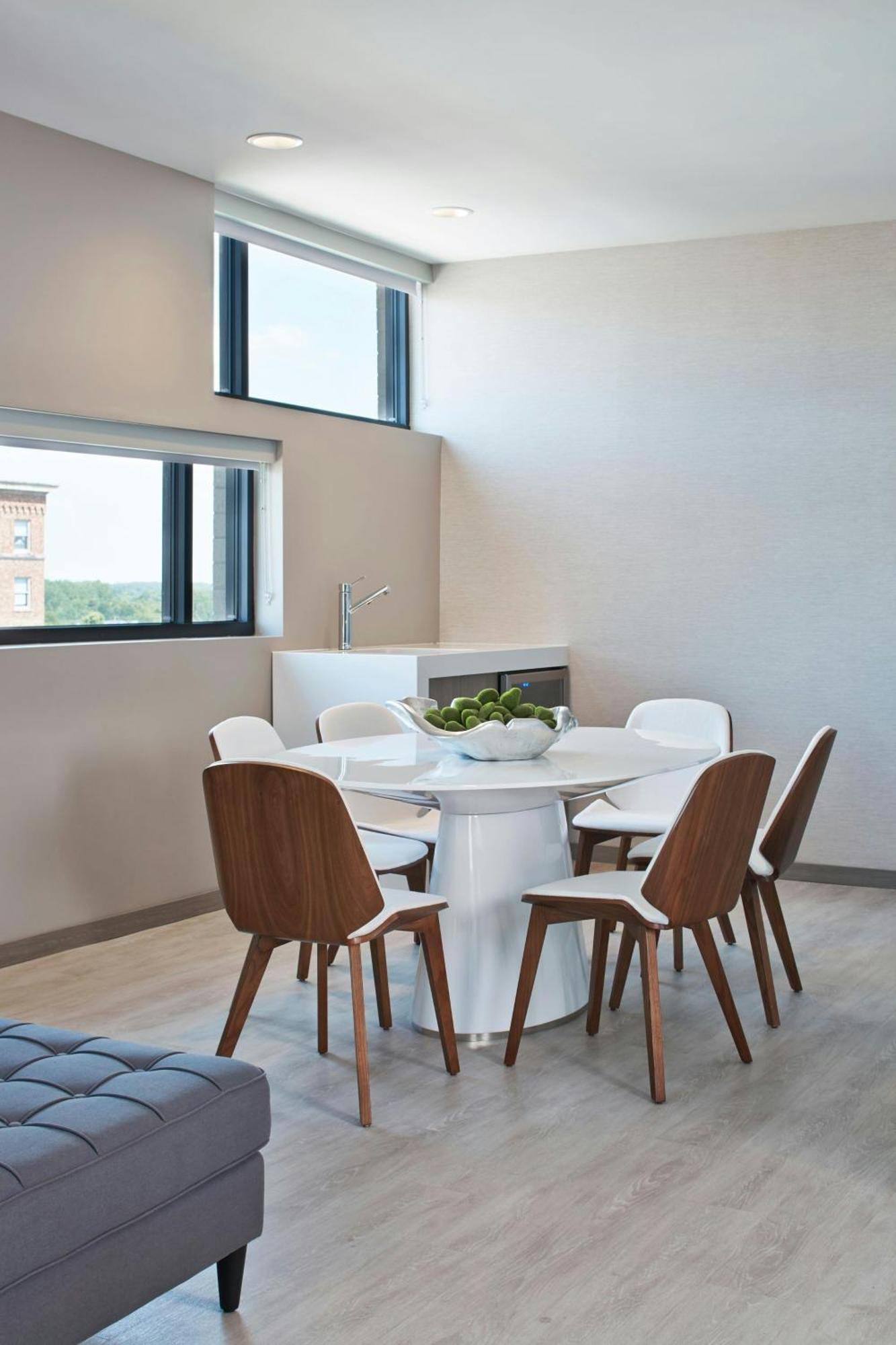 Ac Hotel By Marriott Des Moines East Village מראה חיצוני תמונה