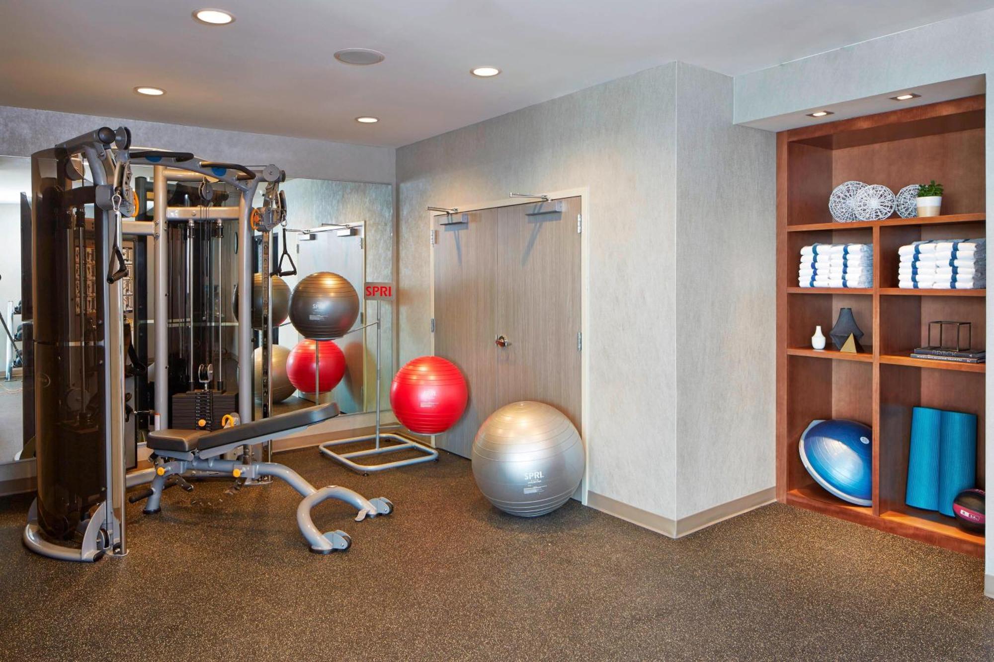 Ac Hotel By Marriott Des Moines East Village מראה חיצוני תמונה