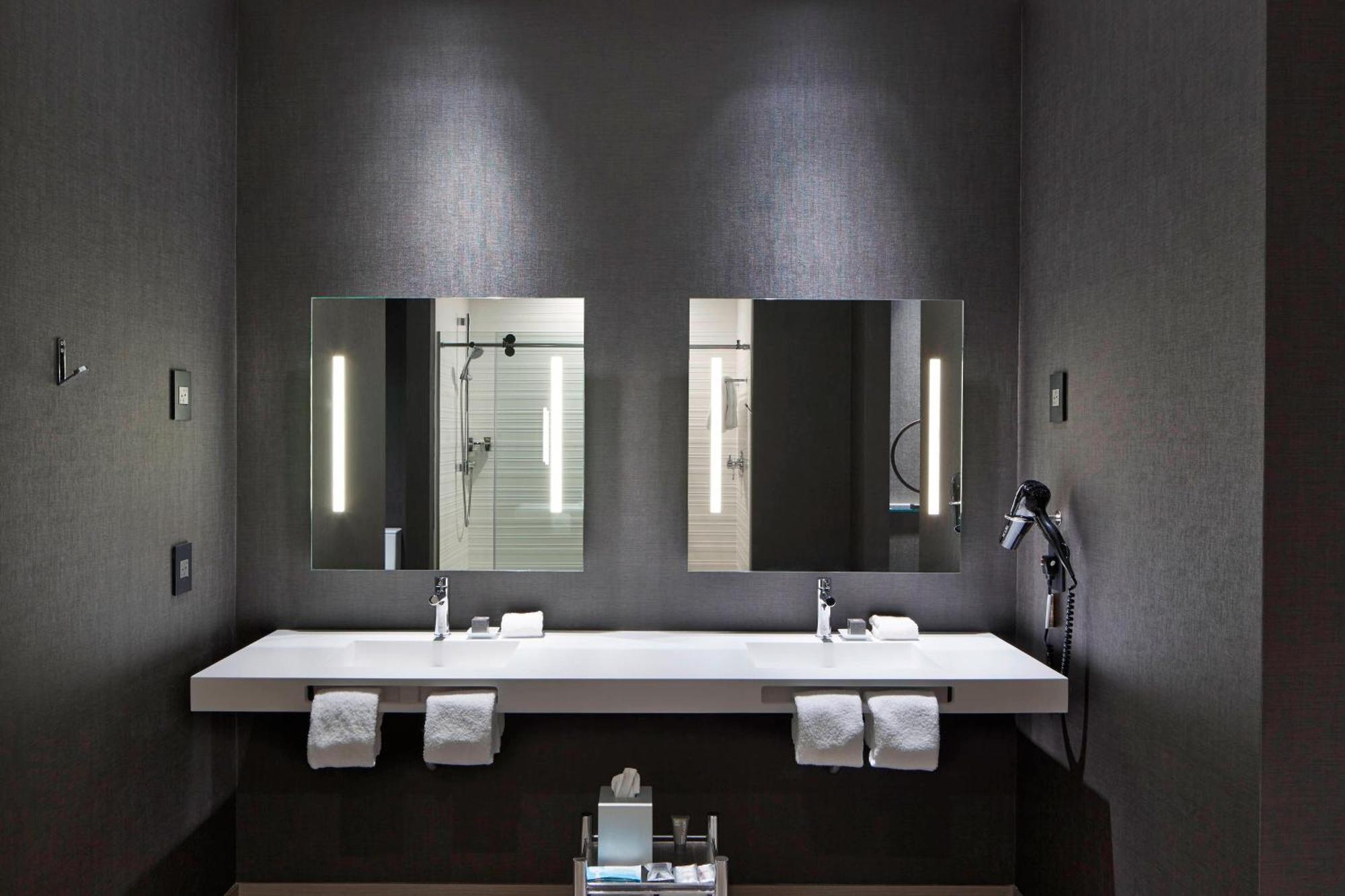 Ac Hotel By Marriott Des Moines East Village מראה חיצוני תמונה